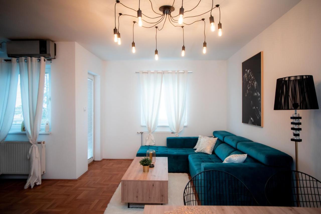 Lux Stan Na Dan Pozarevac Appartement Buitenkant foto